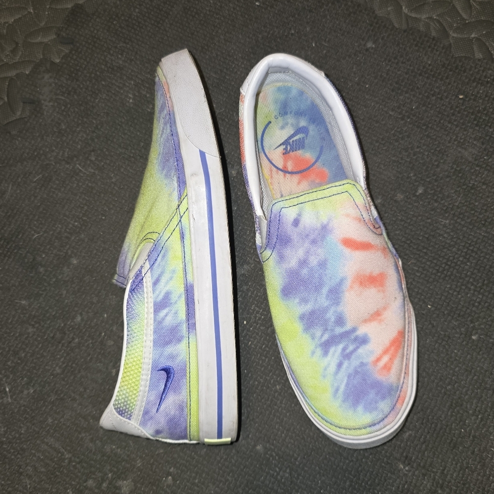 Nike shoes